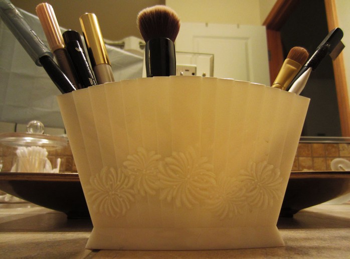 brush holder